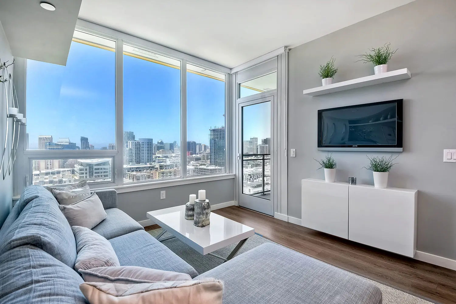 7-Apartment Interior Pinnacle